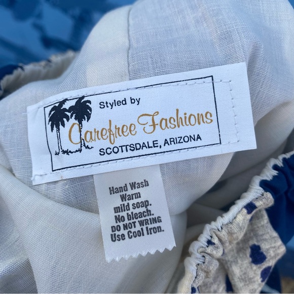 Vintage prairie skirt made with Hawaiian fabric navy blue and lace - Picture 3 of 16